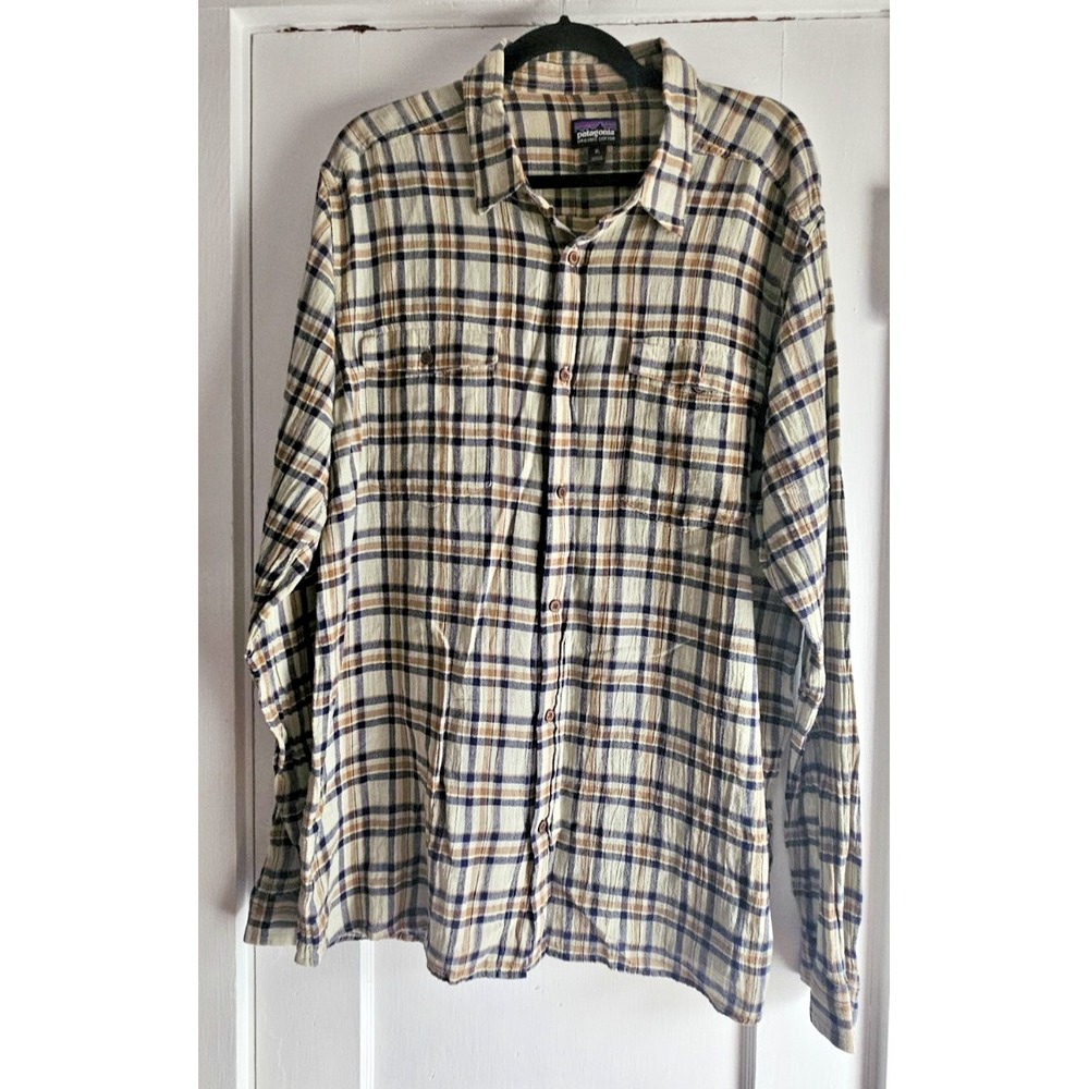 patagonia Men's XL long sleeved button down shirt plaid organic cotton